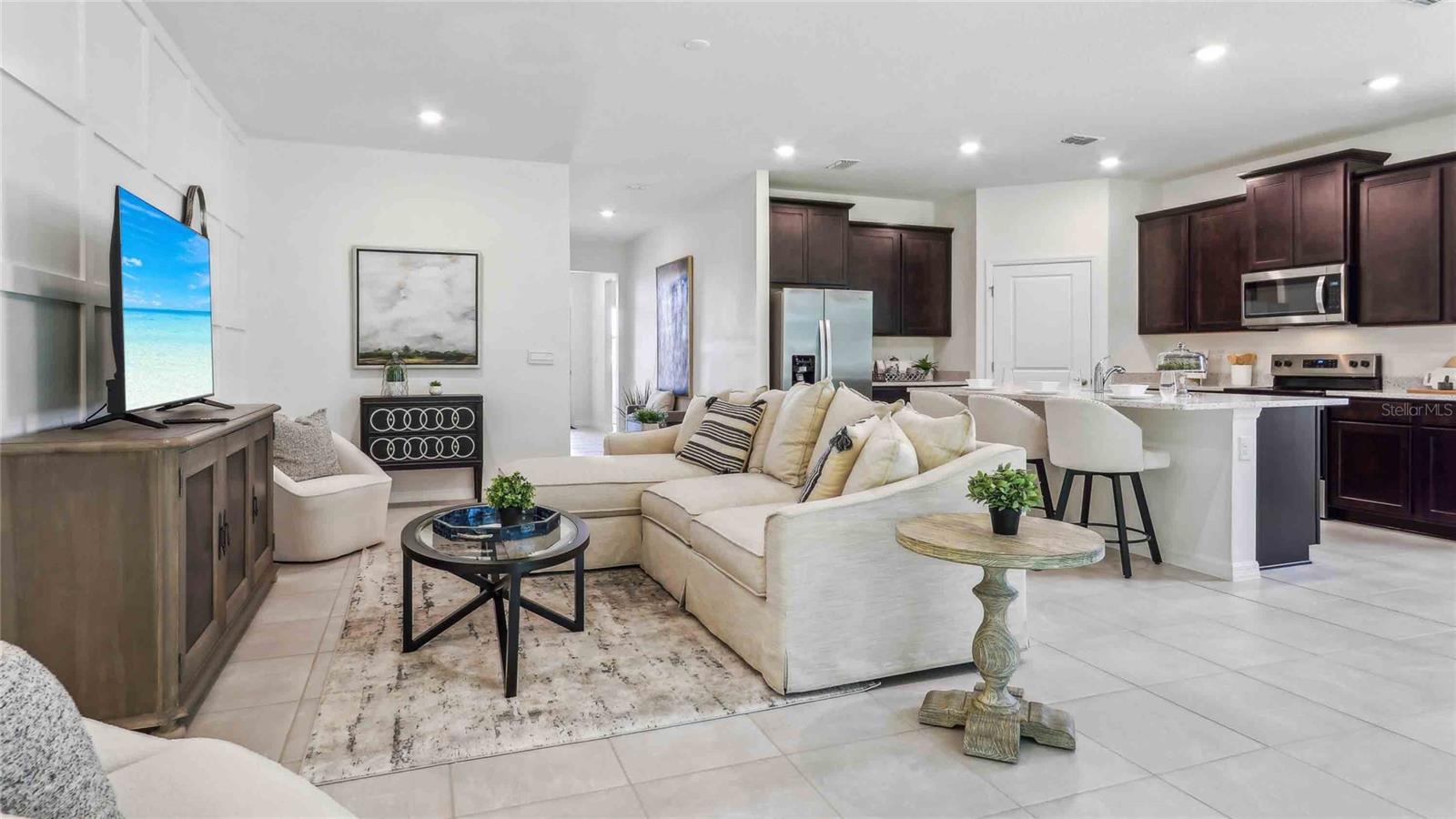 TWISTED OAKS - Residential