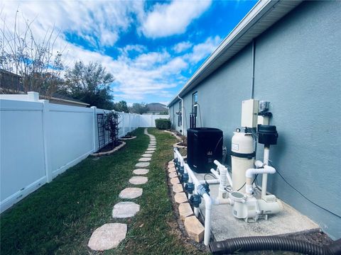 A home in AUBURNDALE