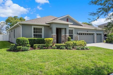 A home in AUBURNDALE