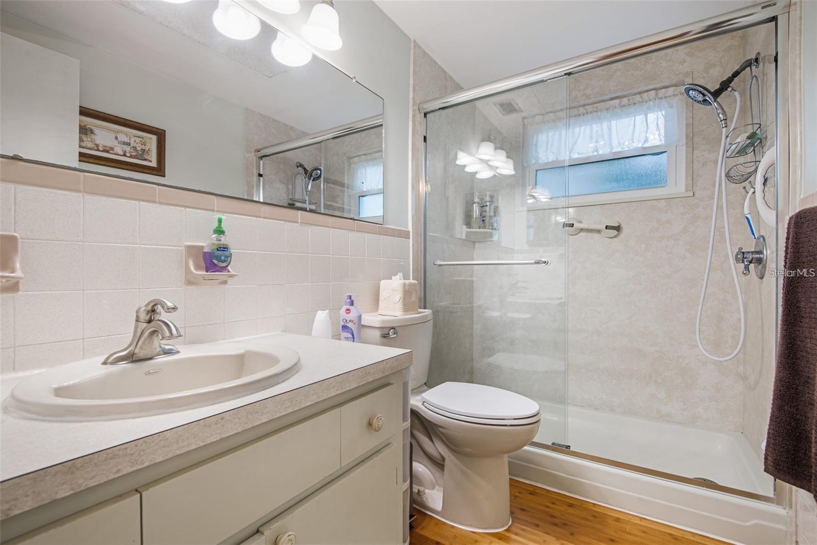 COLONIAL HILLS - Residential