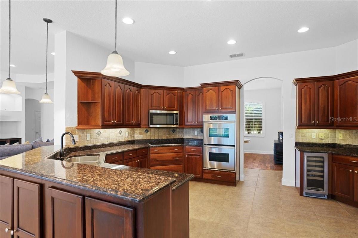 5994 SEMINOLE WOODS DRIVE
