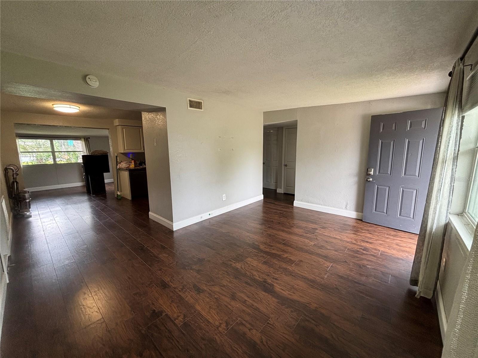 11010 HASSLE AVENUE