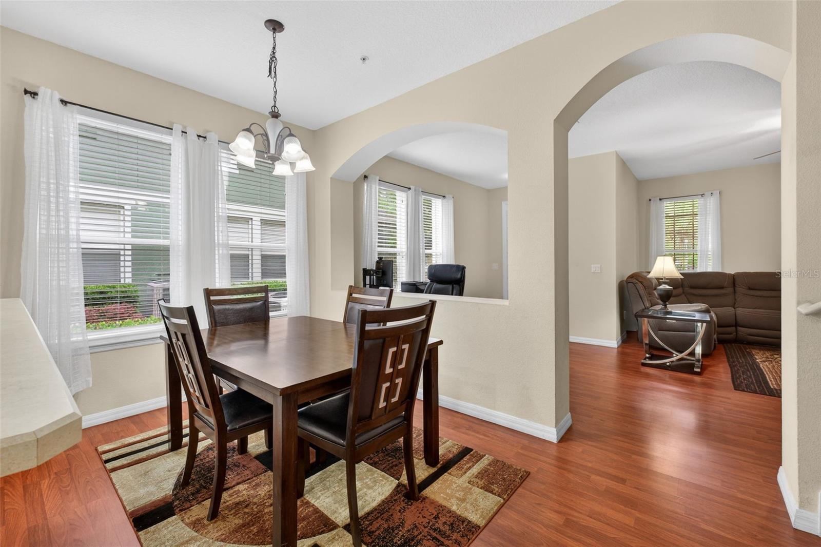 VILLAS/EAST PARK - Residential