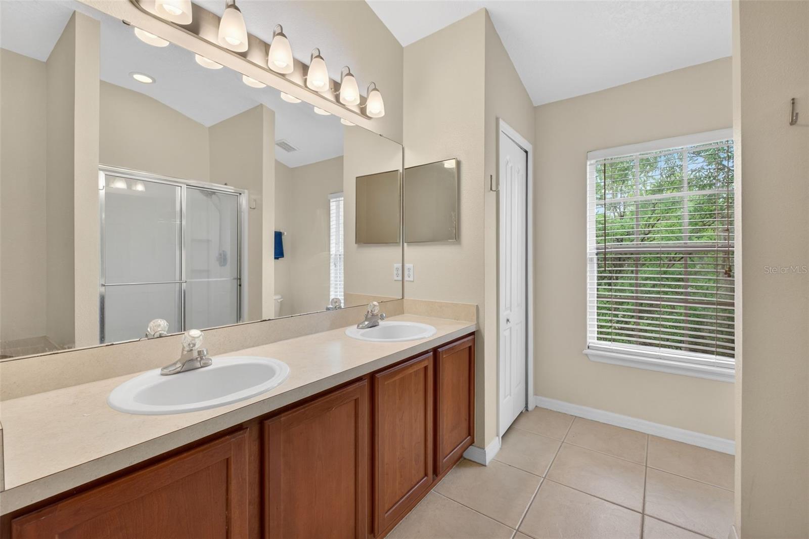 VILLAS/EAST PARK - Residential