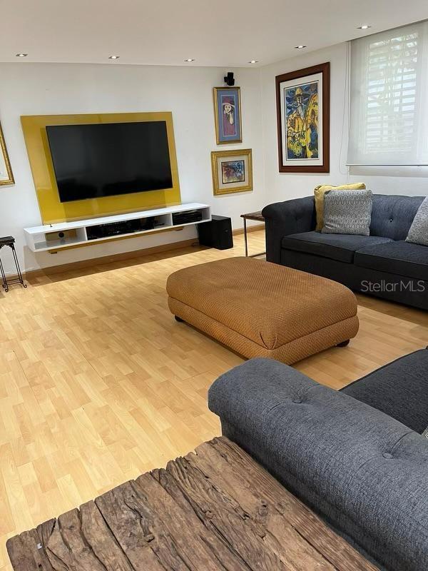 VALLES DEL LAGO - Residential