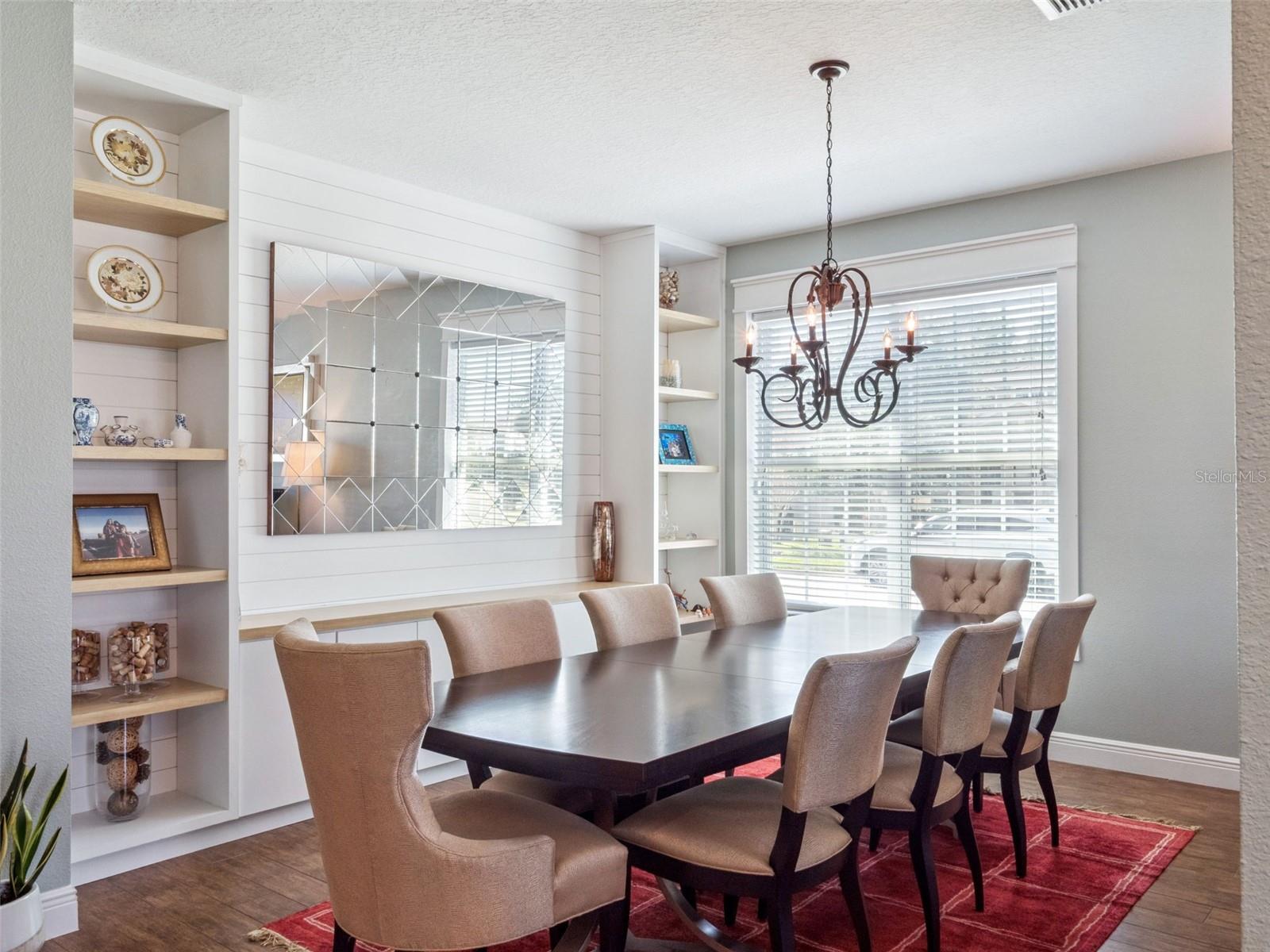 1110 VINSETTA CIRCLE