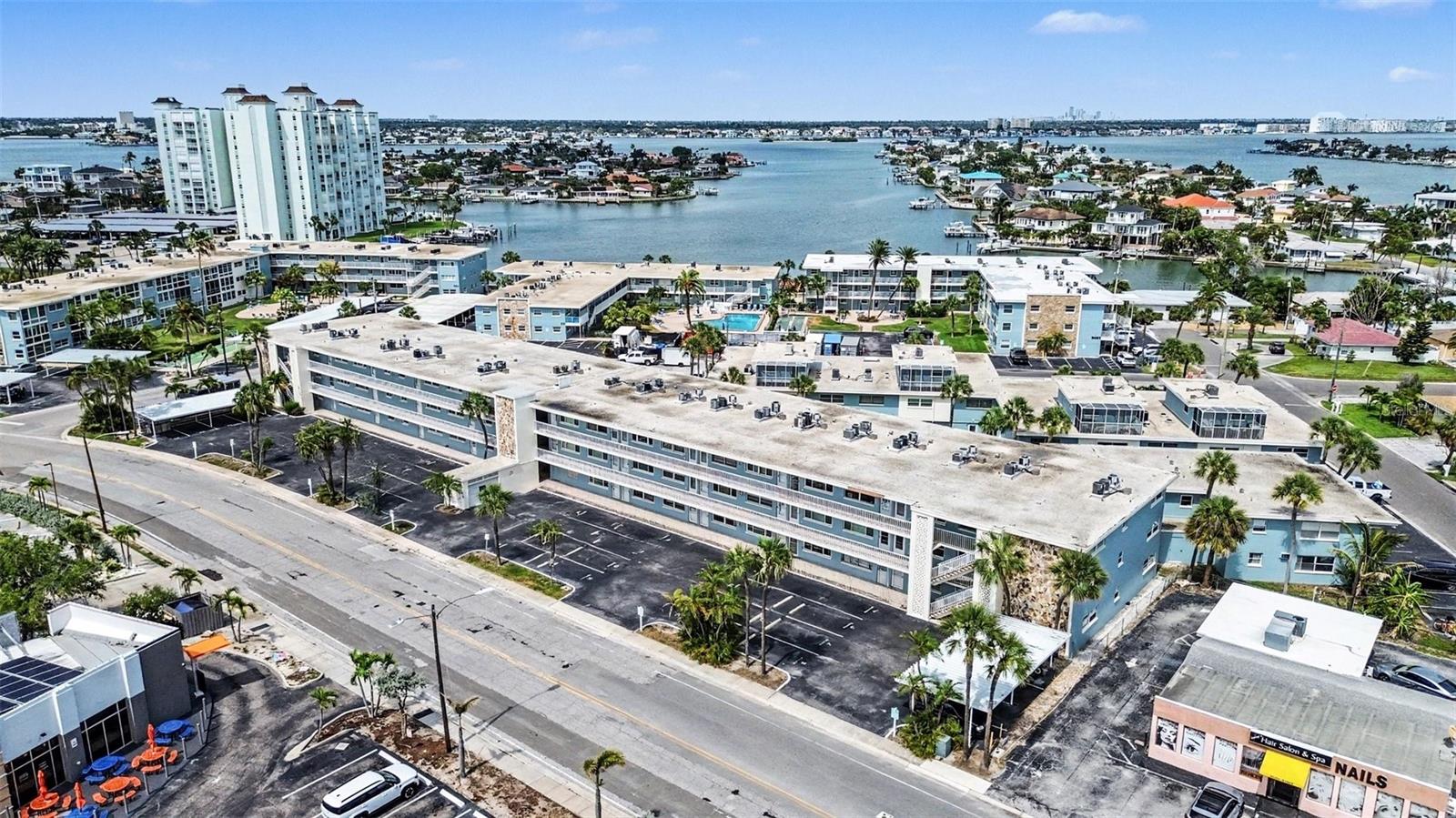 SYLVETTE CONDO - Residential