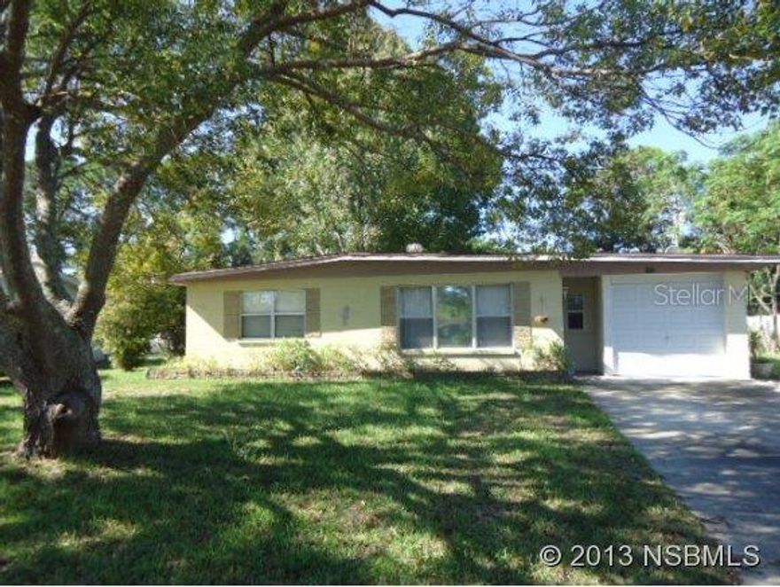 "PRE_FORECLOSURE" - Short Sale contracts subject to 3rd Party Approval. BANK APPROVED PRICE"PRE_FORECLOSURE" - Short Sale contracts subject to 3rd Party Approval. Buyer to pay negotiation fee of 800. ;Water: City