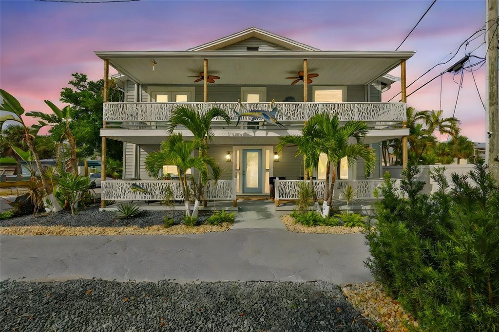 Photo of 134 86th Terrace, Treasure Island, FL 33706 (MLS # TB8451714)