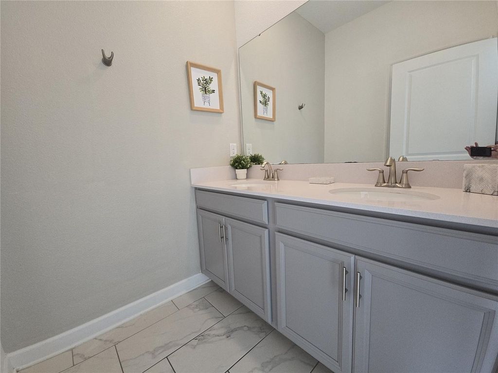 Photo of 1036 Leader Street, Davenport, FL 33896 (MLS # O6424538)