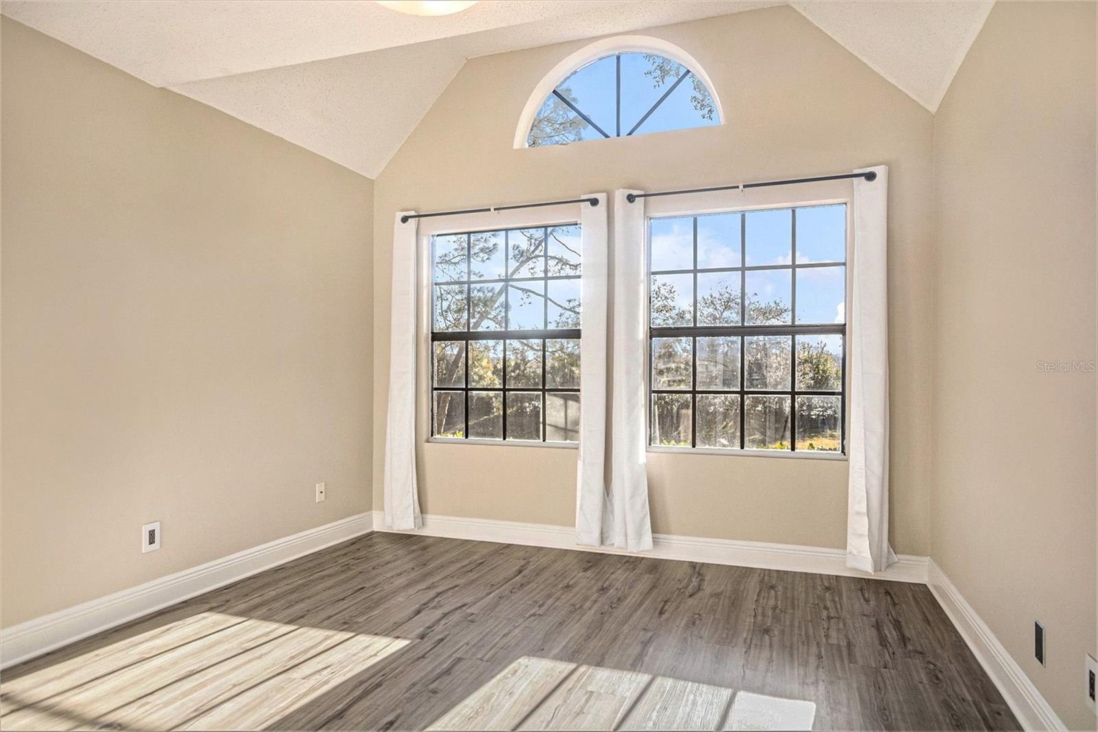 LAKEWOOD PARK A CONDOMINIUM - Residential