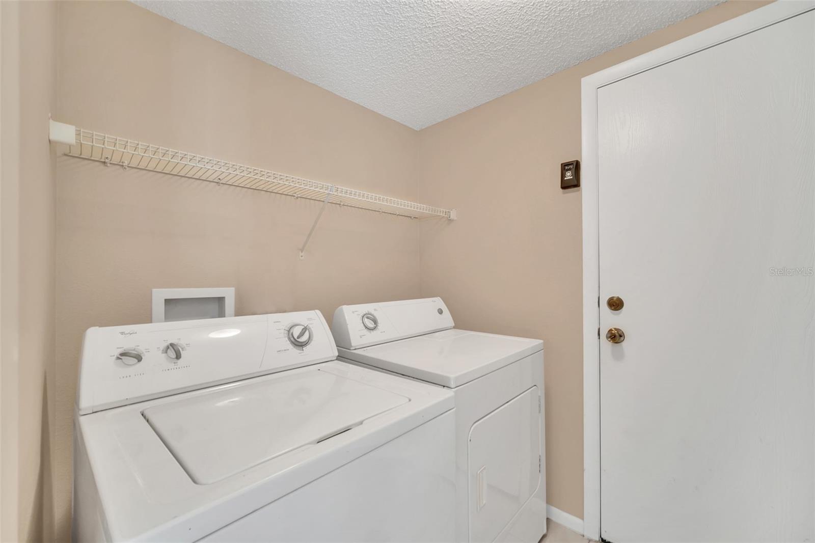 HAMPTON ESTATES - Residential Lease