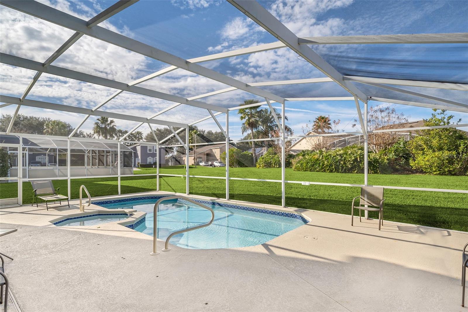 HAMPTON ESTATES - Residential Lease