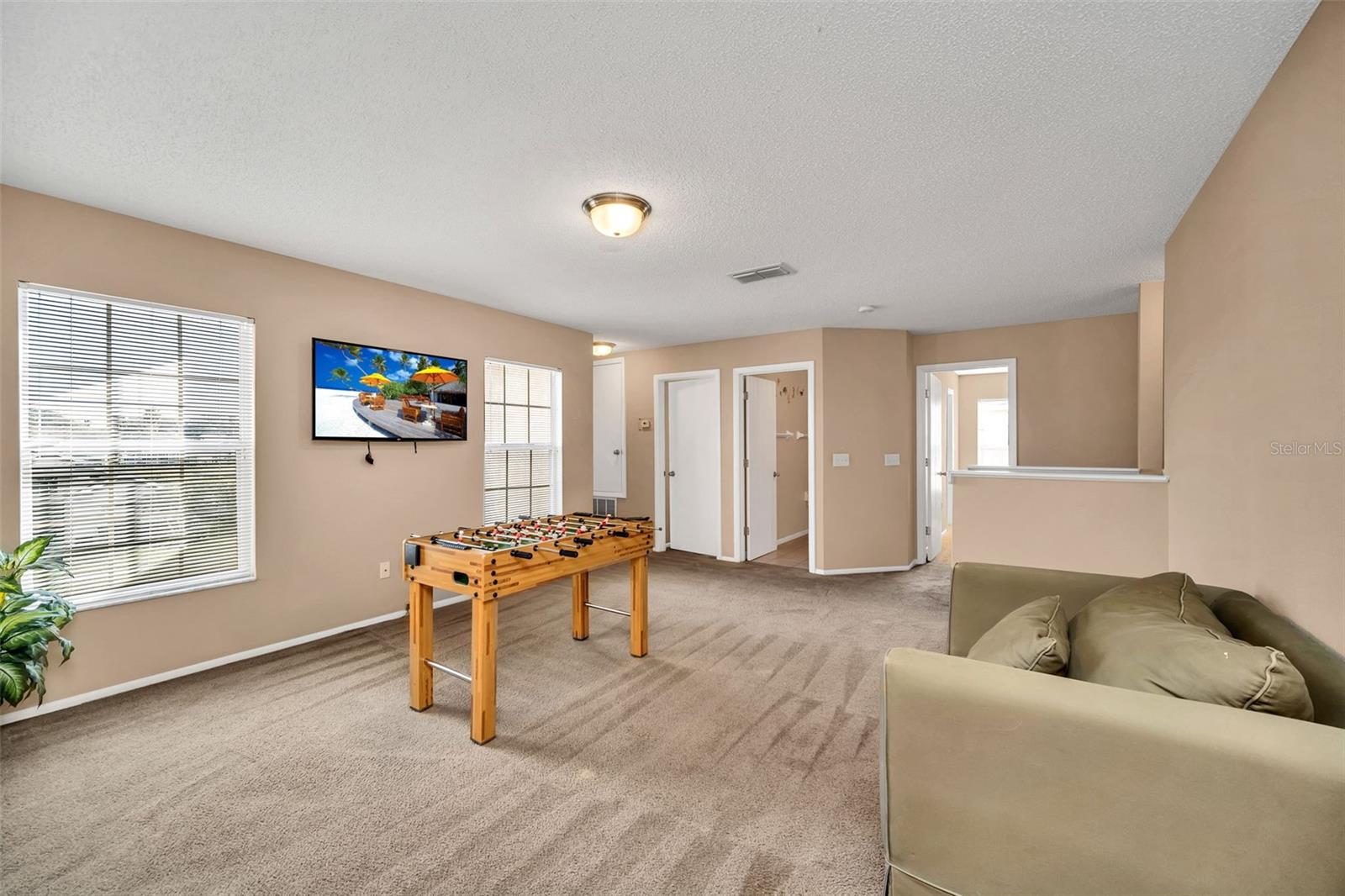 HAMPTON ESTATES - Residential Lease