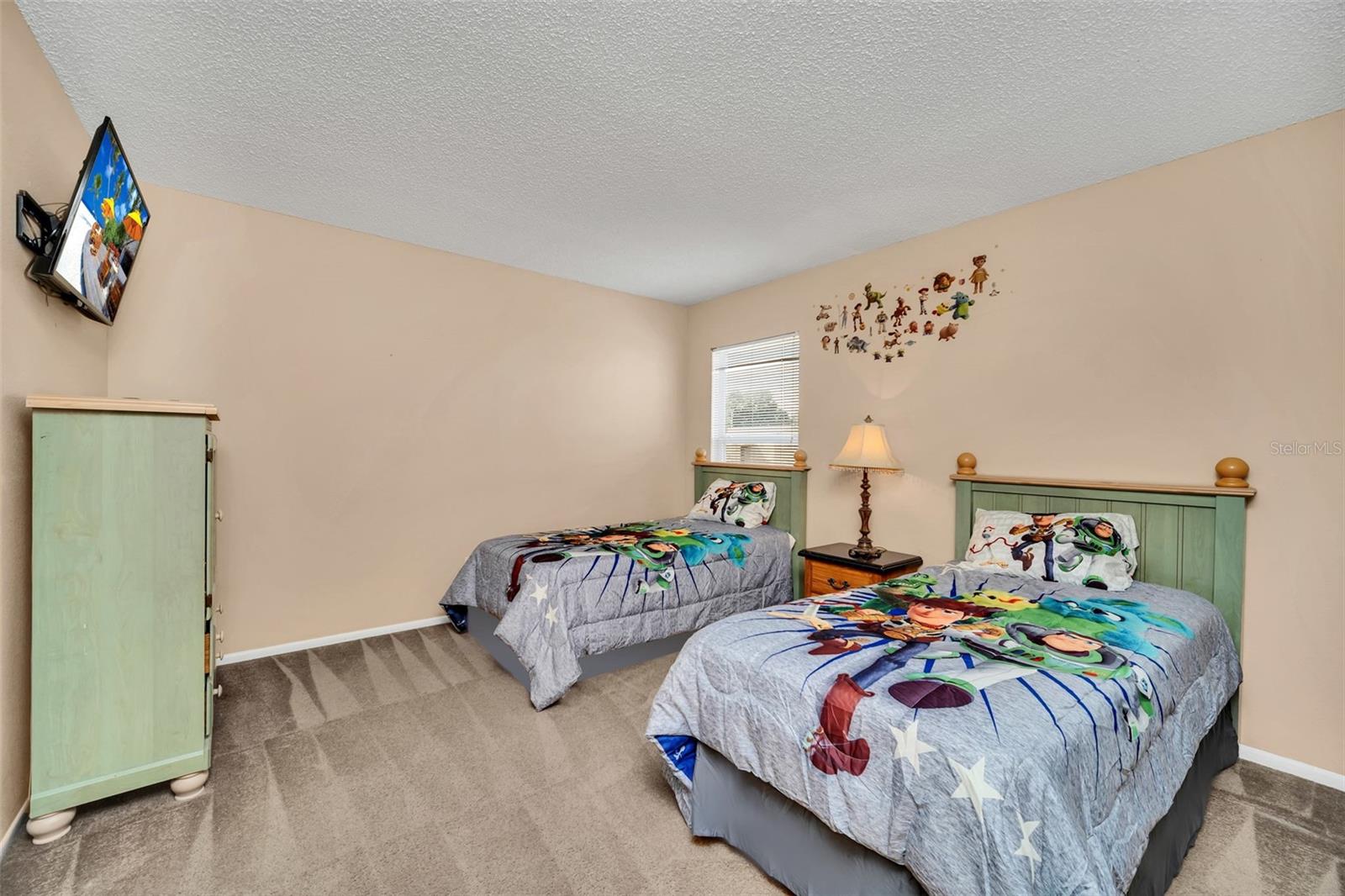 HAMPTON ESTATES - Residential Lease