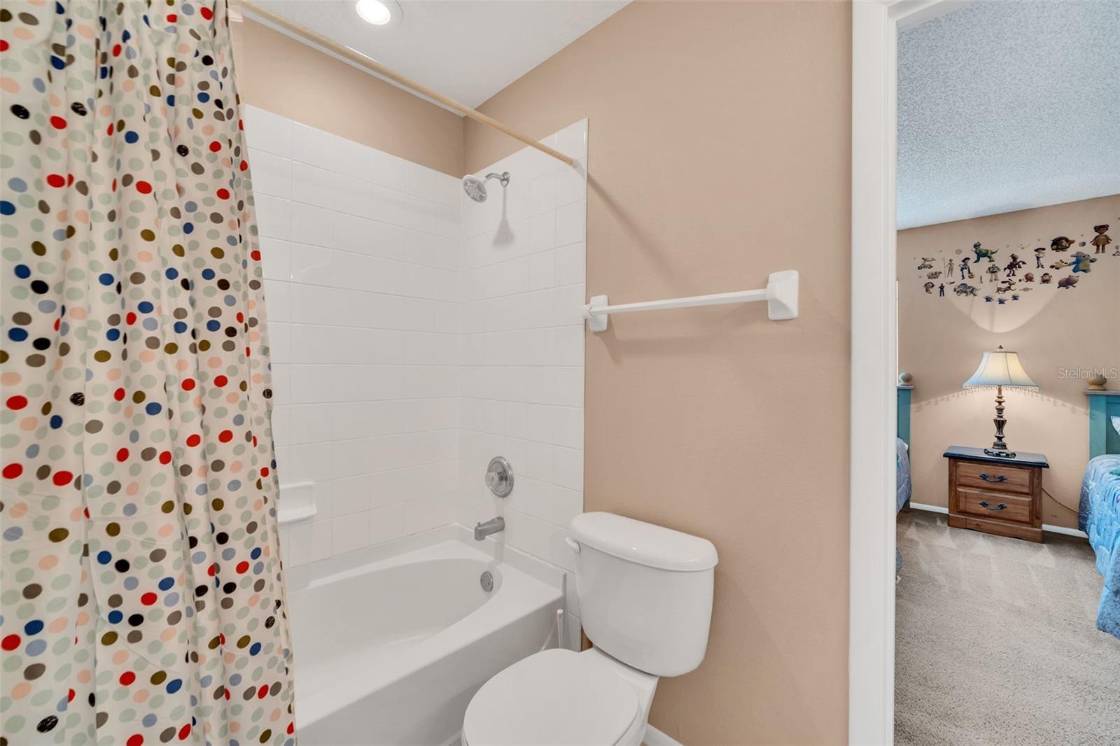 HAMPTON ESTATES - Residential Lease