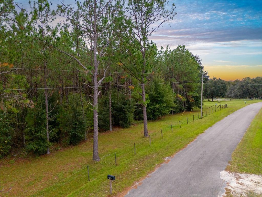 Photo of Tbd SW 99th Avenue, Lake Butler, FL 32054 (MLS # GC535090)