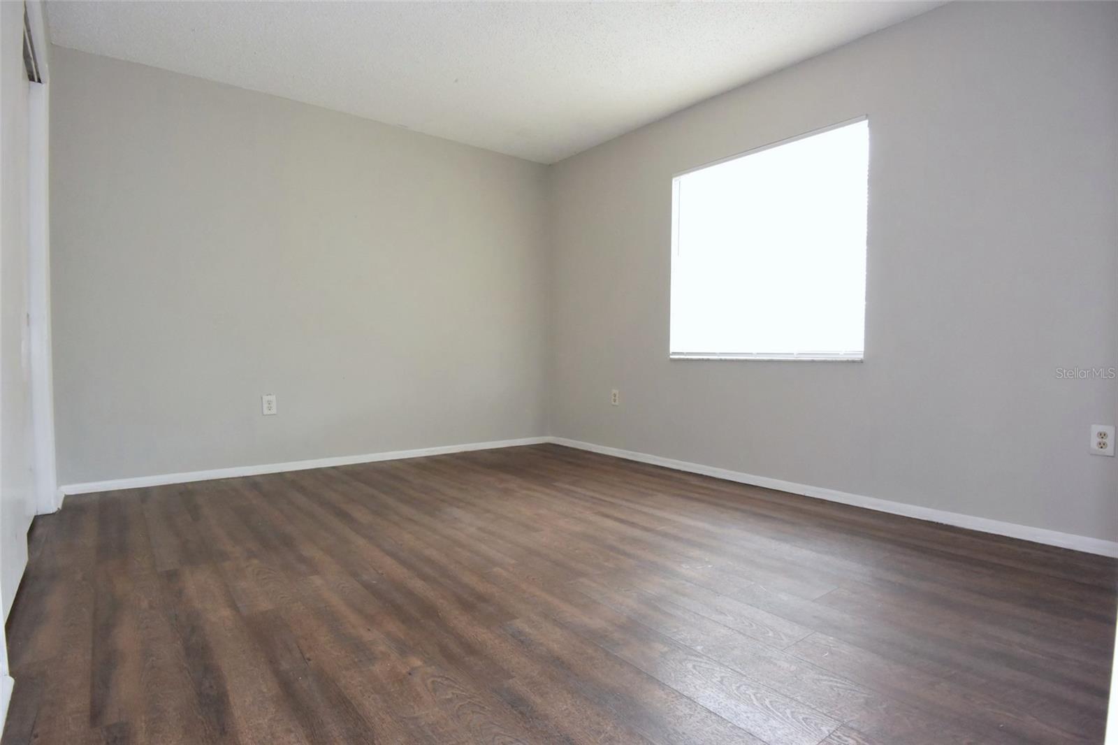 RIDGEWOOD - Residential