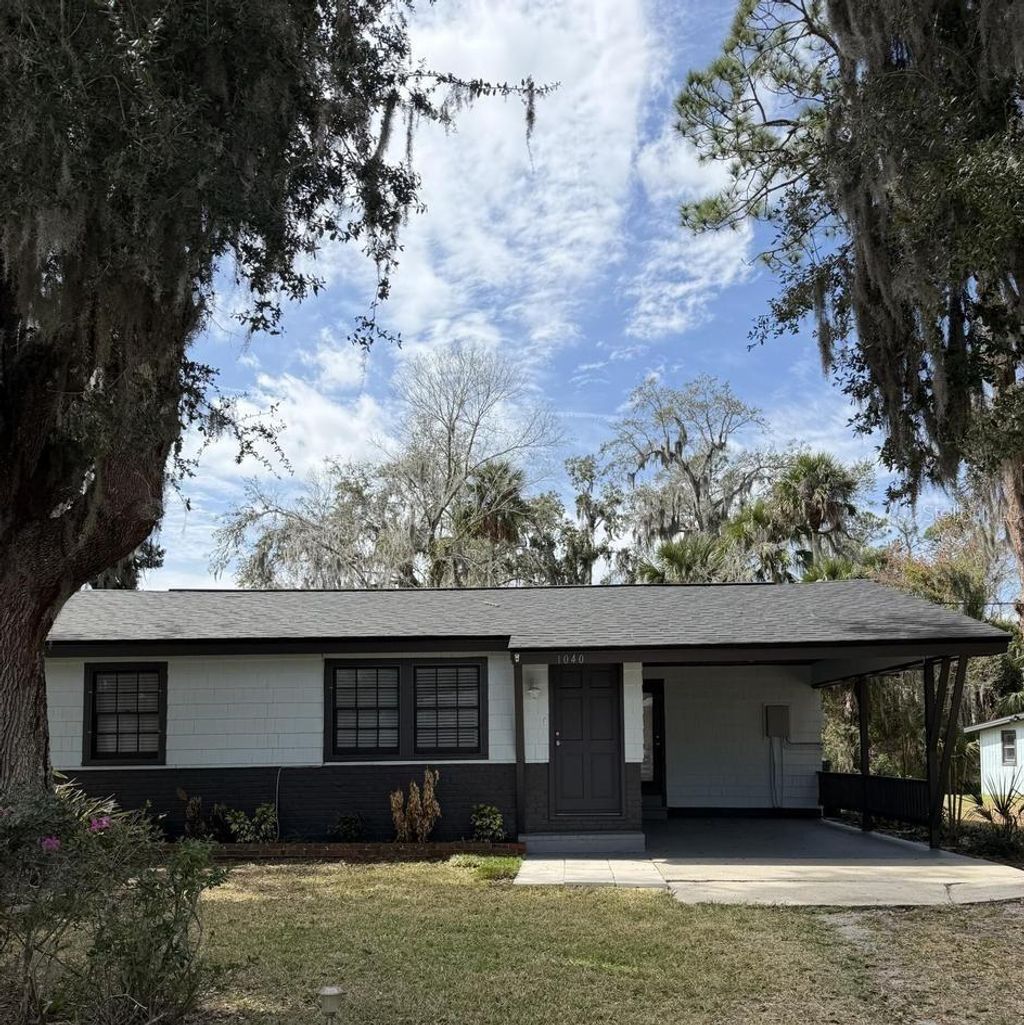 Photo of 1040 B Street, New Smyrna Beach, FL 32168 (MLS # NS1088074)