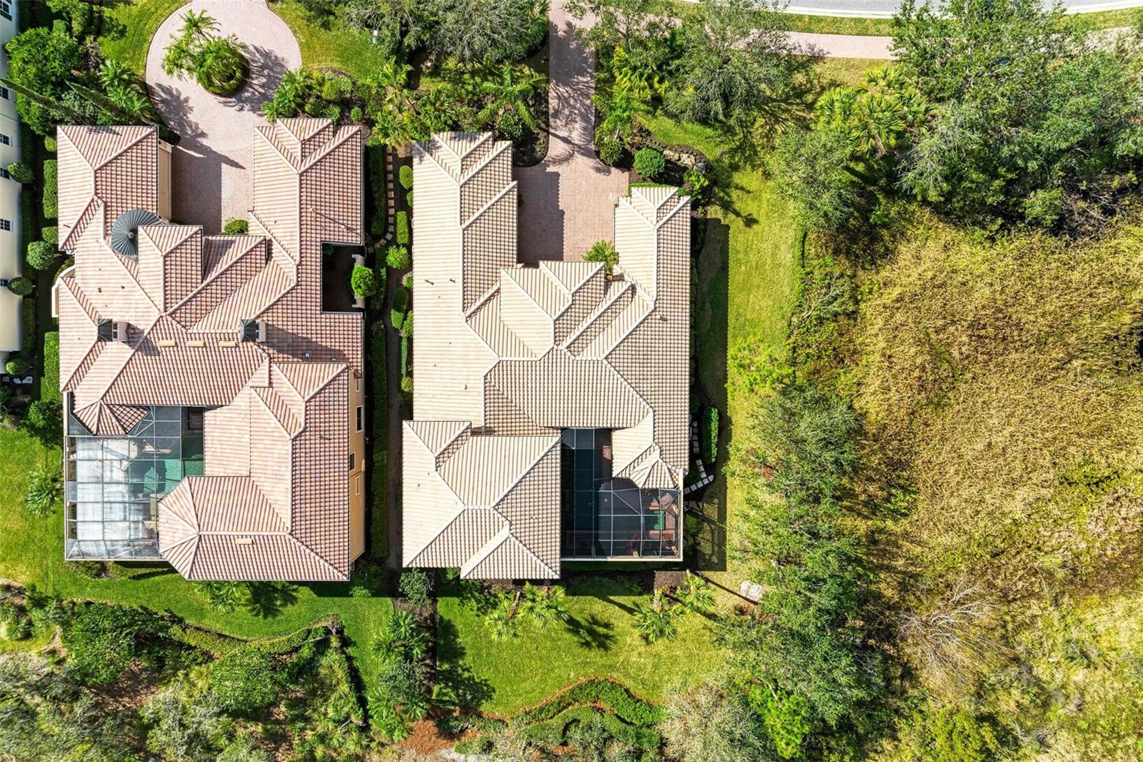 FOUNDERS CLUB - Residential