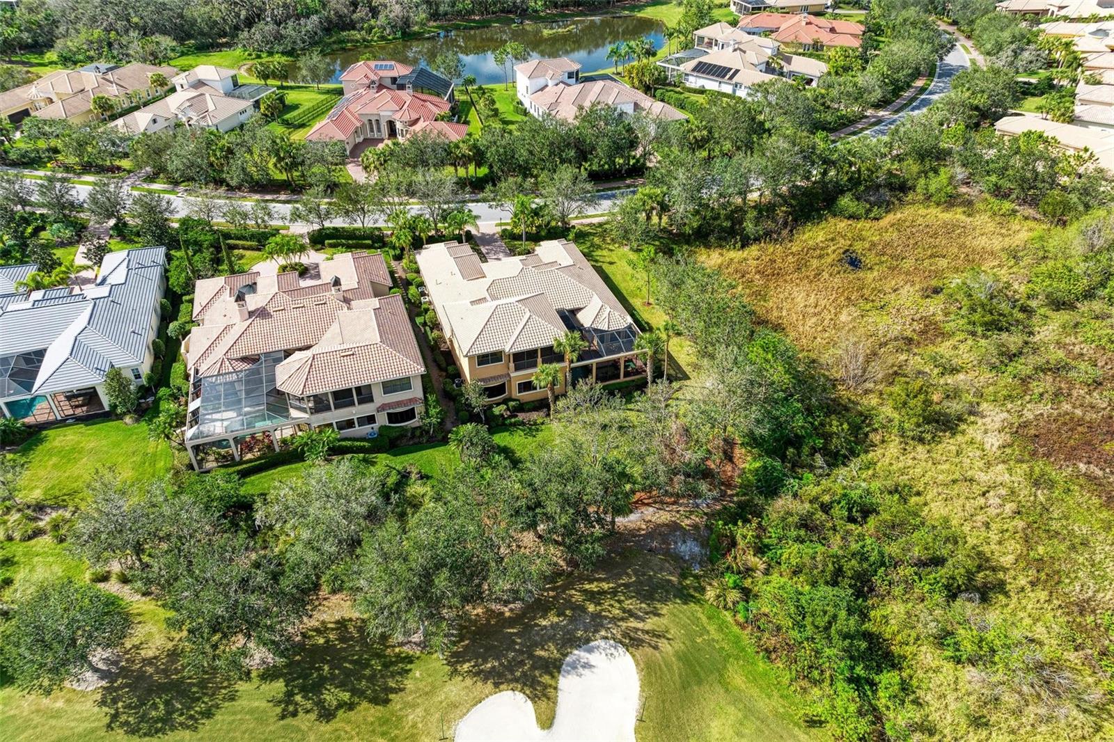 FOUNDERS CLUB - Residential