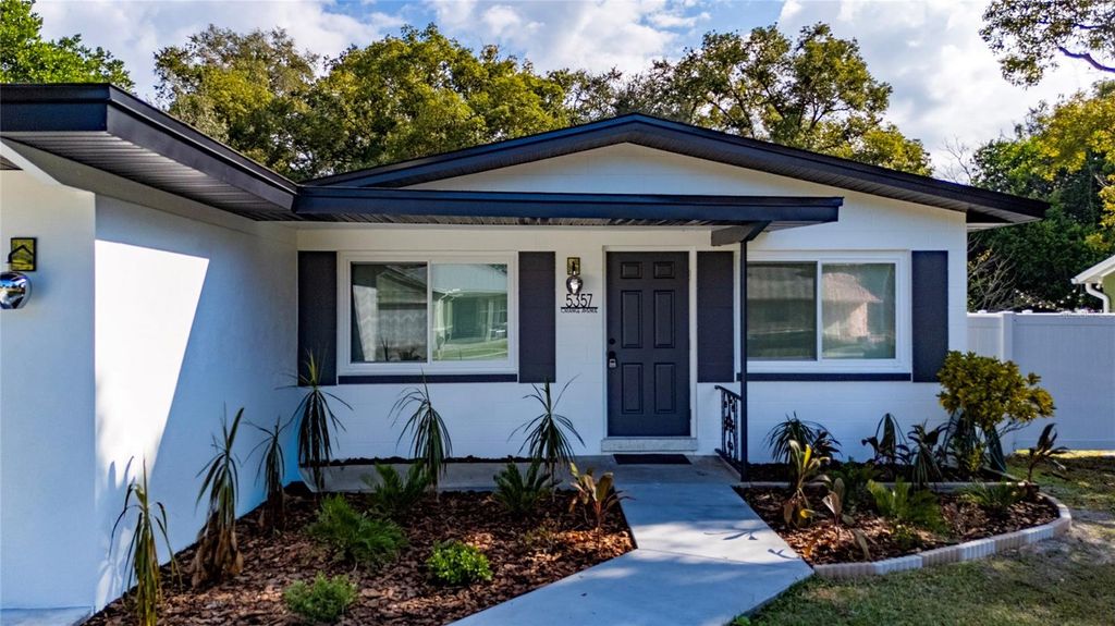 Photo of 5357 Orange Avenue, Winter Park, FL 32792 (MLS # S5139361)