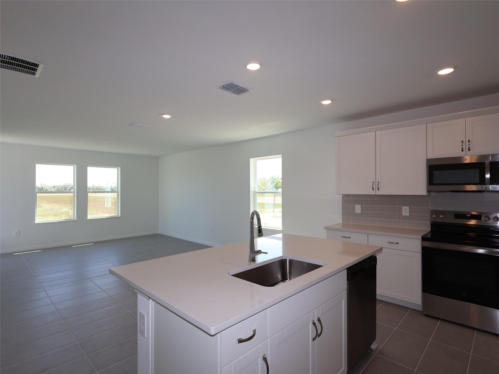 9014 OPTIMIST WAY