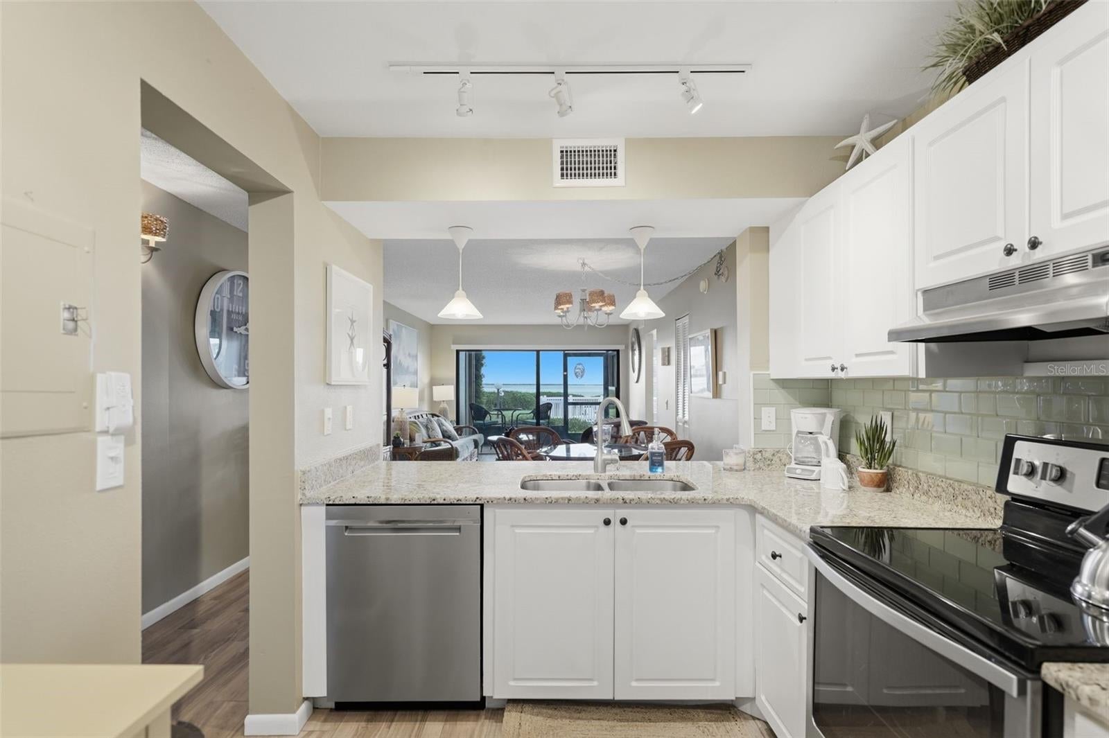6104 PALMA DEL MAR BOULEVARD S 112