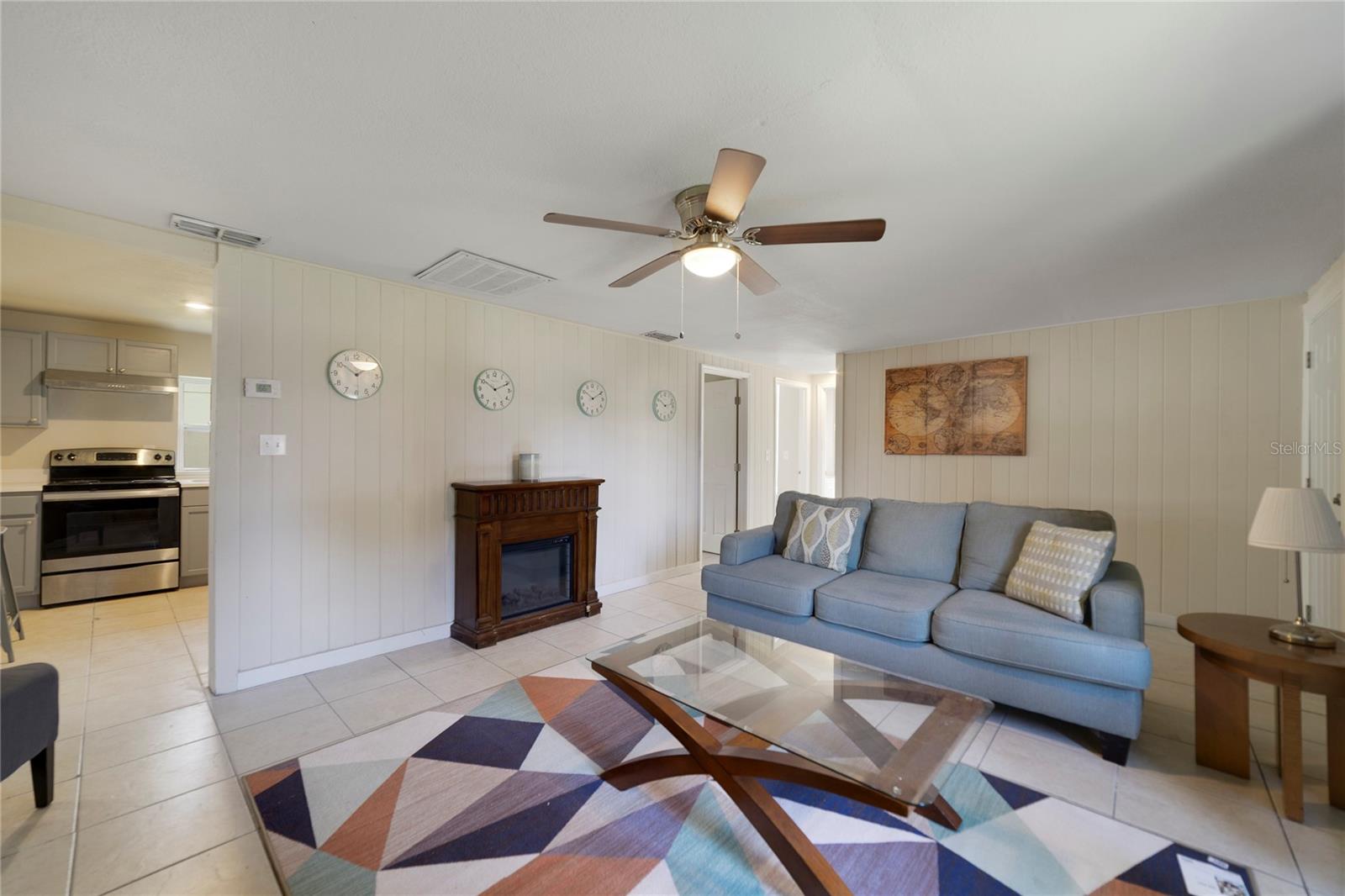 MIDWAY - Residential Lease