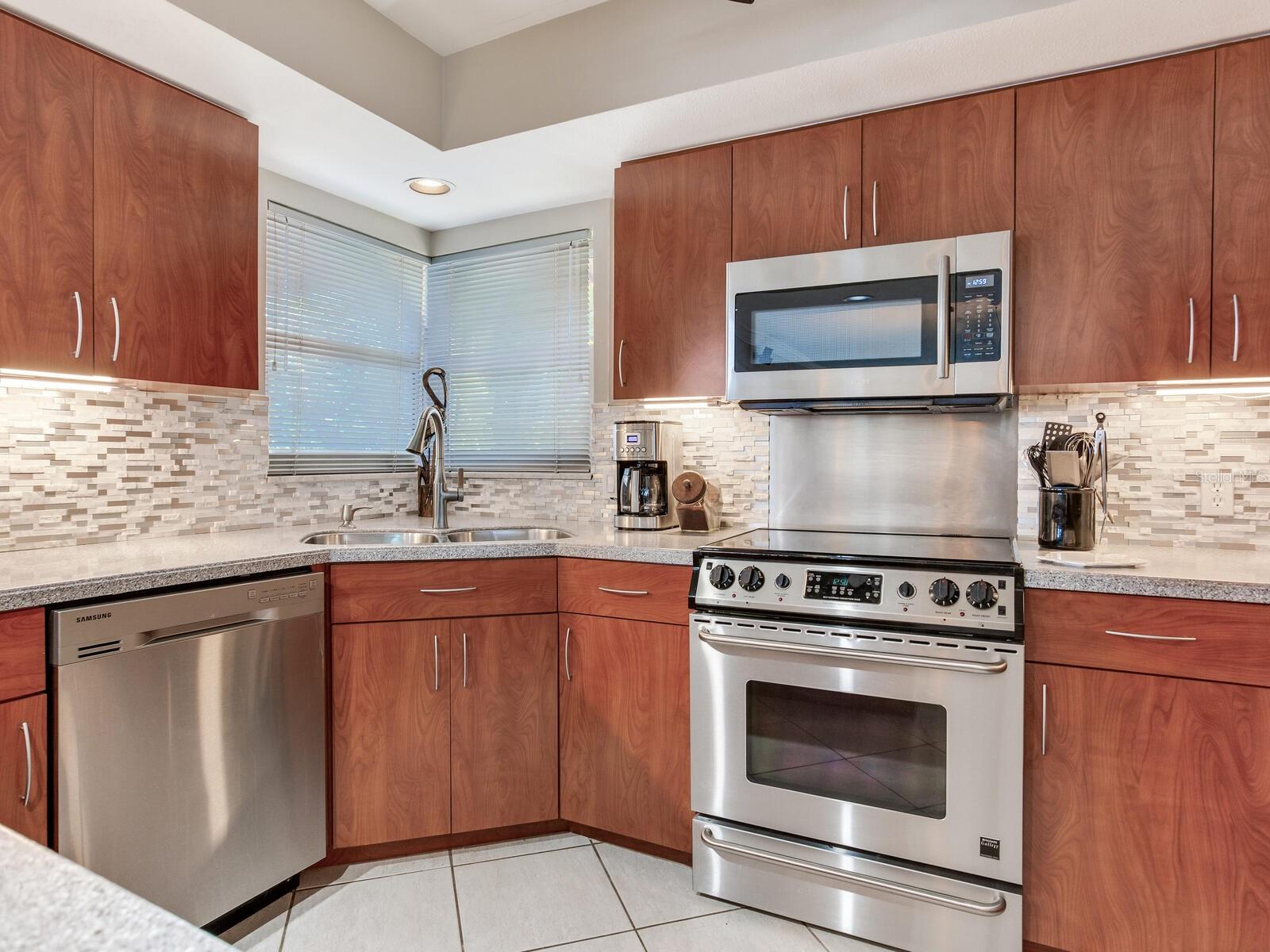 210 DOLPHIN POINT CONDO - Residential