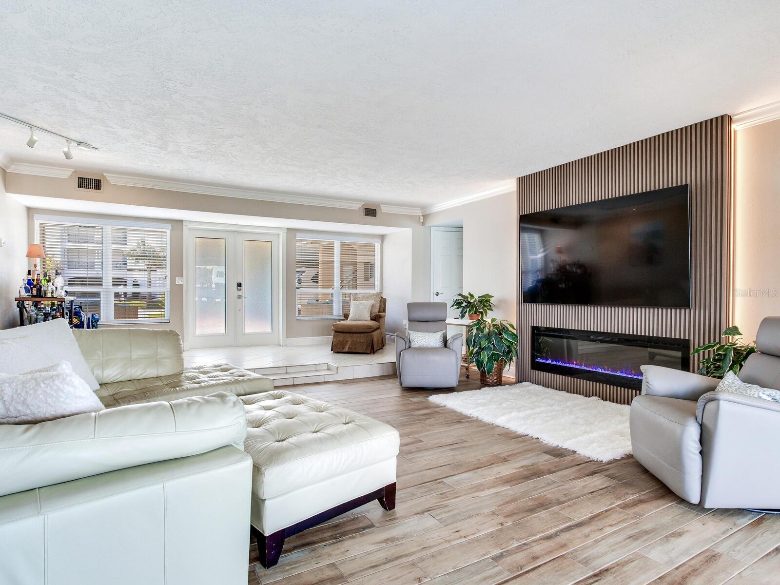 210 DOLPHIN POINT CONDO - Residential