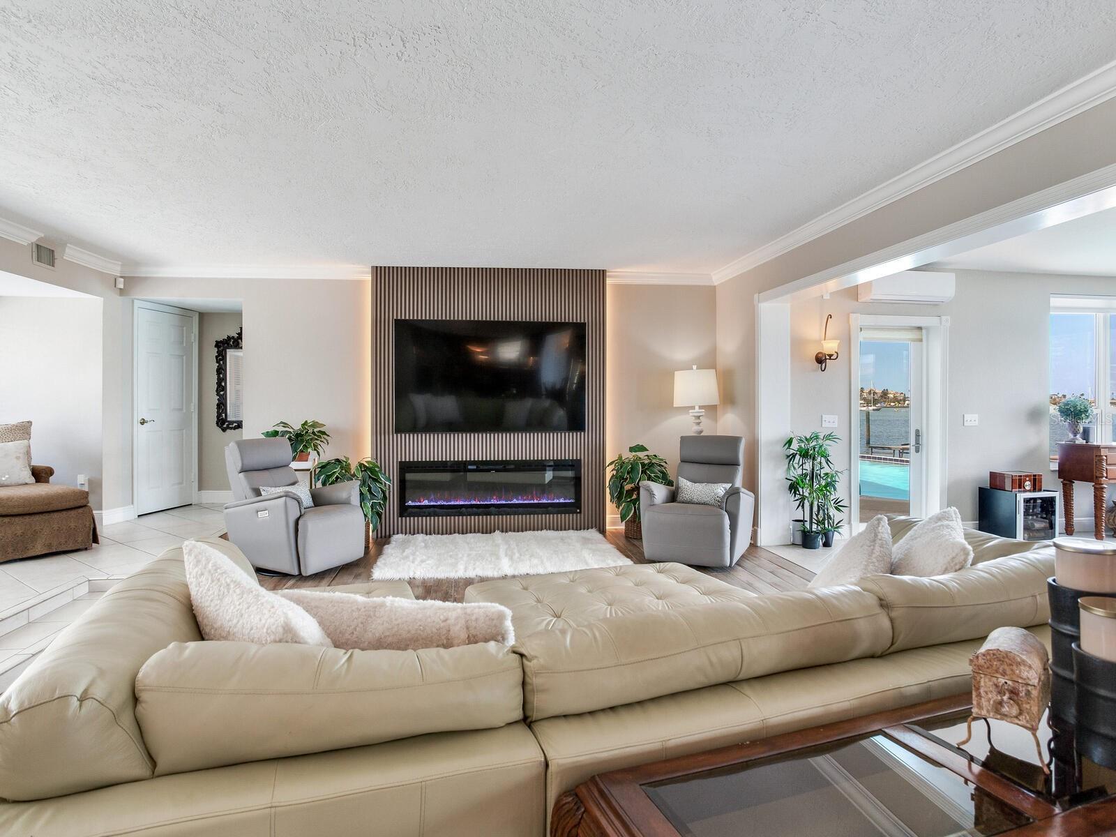 210 DOLPHIN POINT CONDO - Residential