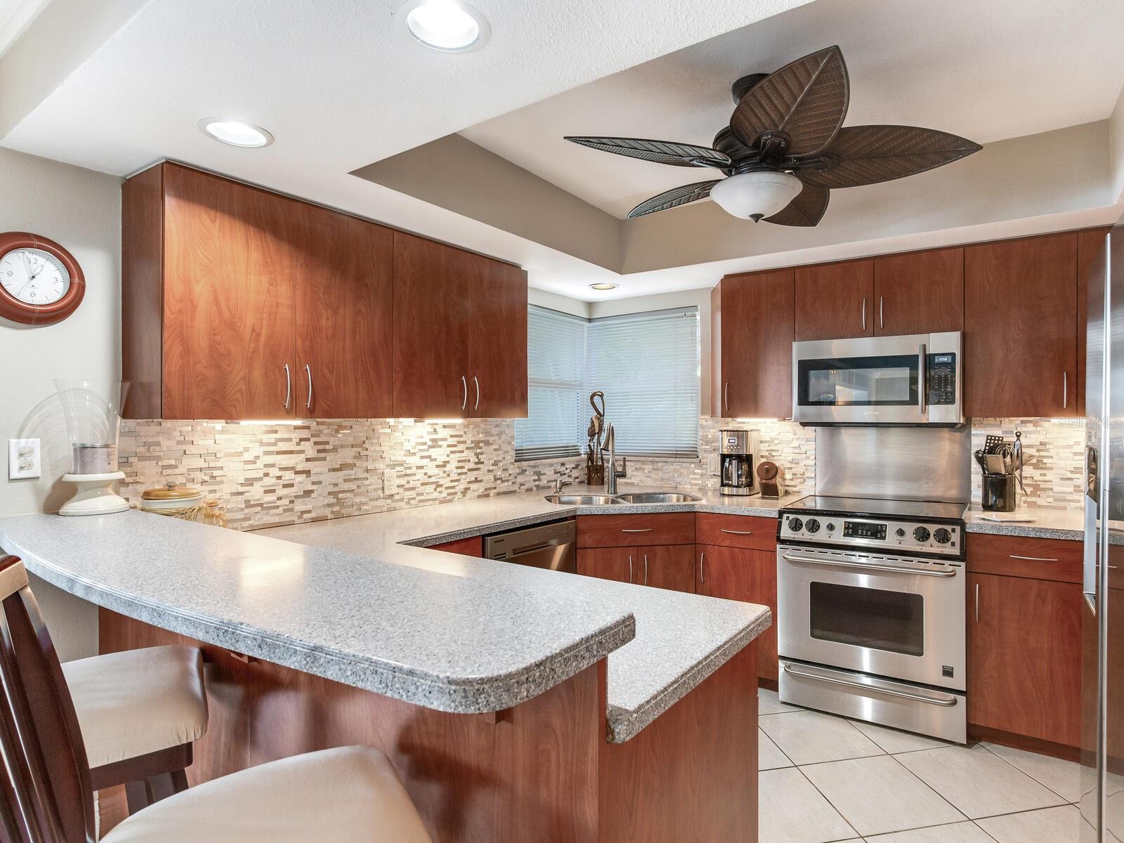 210 DOLPHIN POINT CONDO - Residential