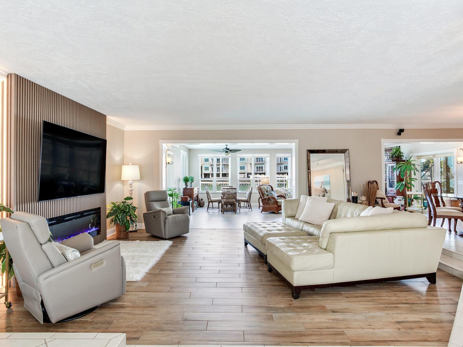 210 DOLPHIN POINT CONDO - Residential