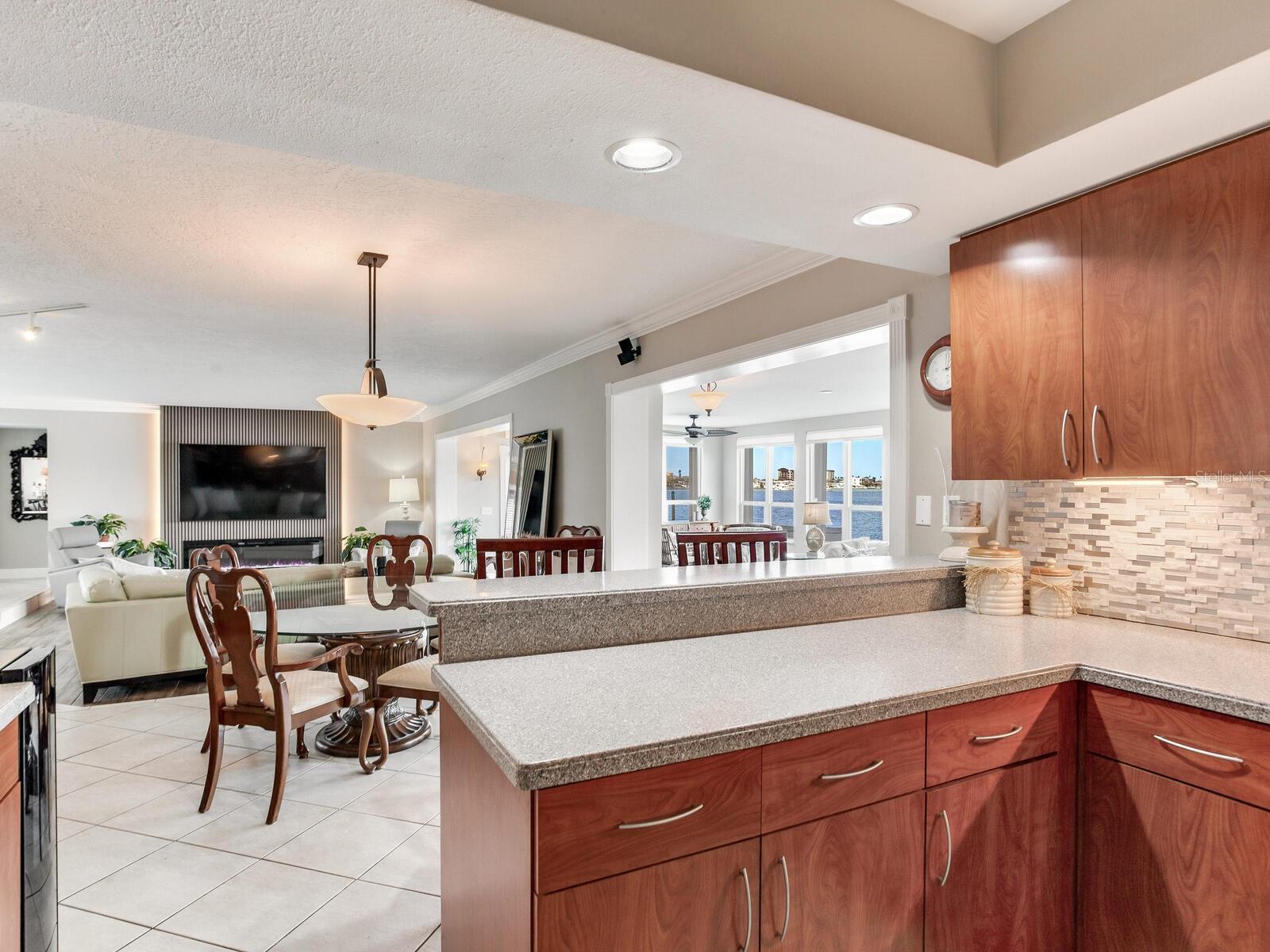 210 DOLPHIN POINT CONDO - Residential