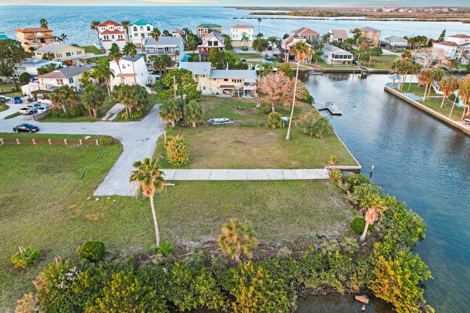 DRIFTWOOD ISLES SUB - Land