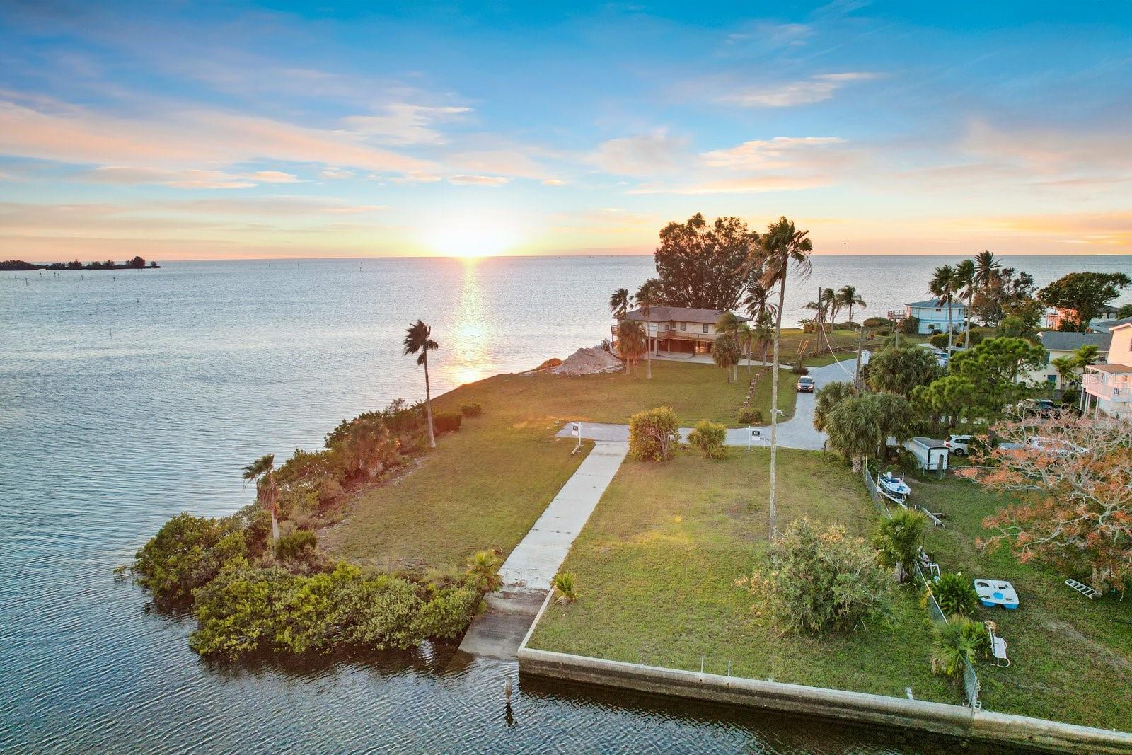 DRIFTWOOD ISLES SUB - Land