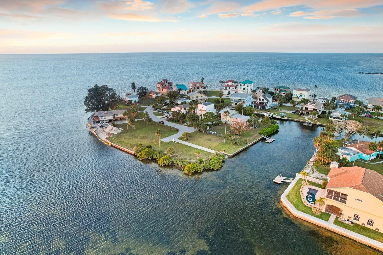 DRIFTWOOD ISLES SUB - Land