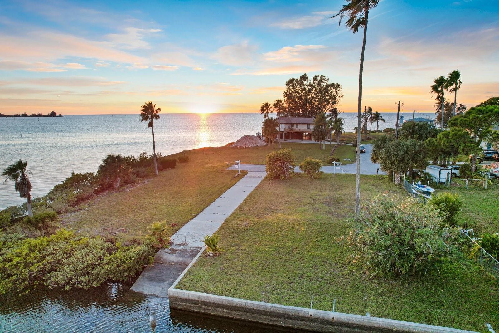 DRIFTWOOD ISLES SUB - Land