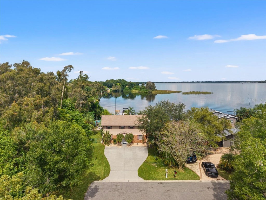 Photo of 13 Freshwater Dr, Palm Harbor, FL 34684 (MLS # TB8559482)