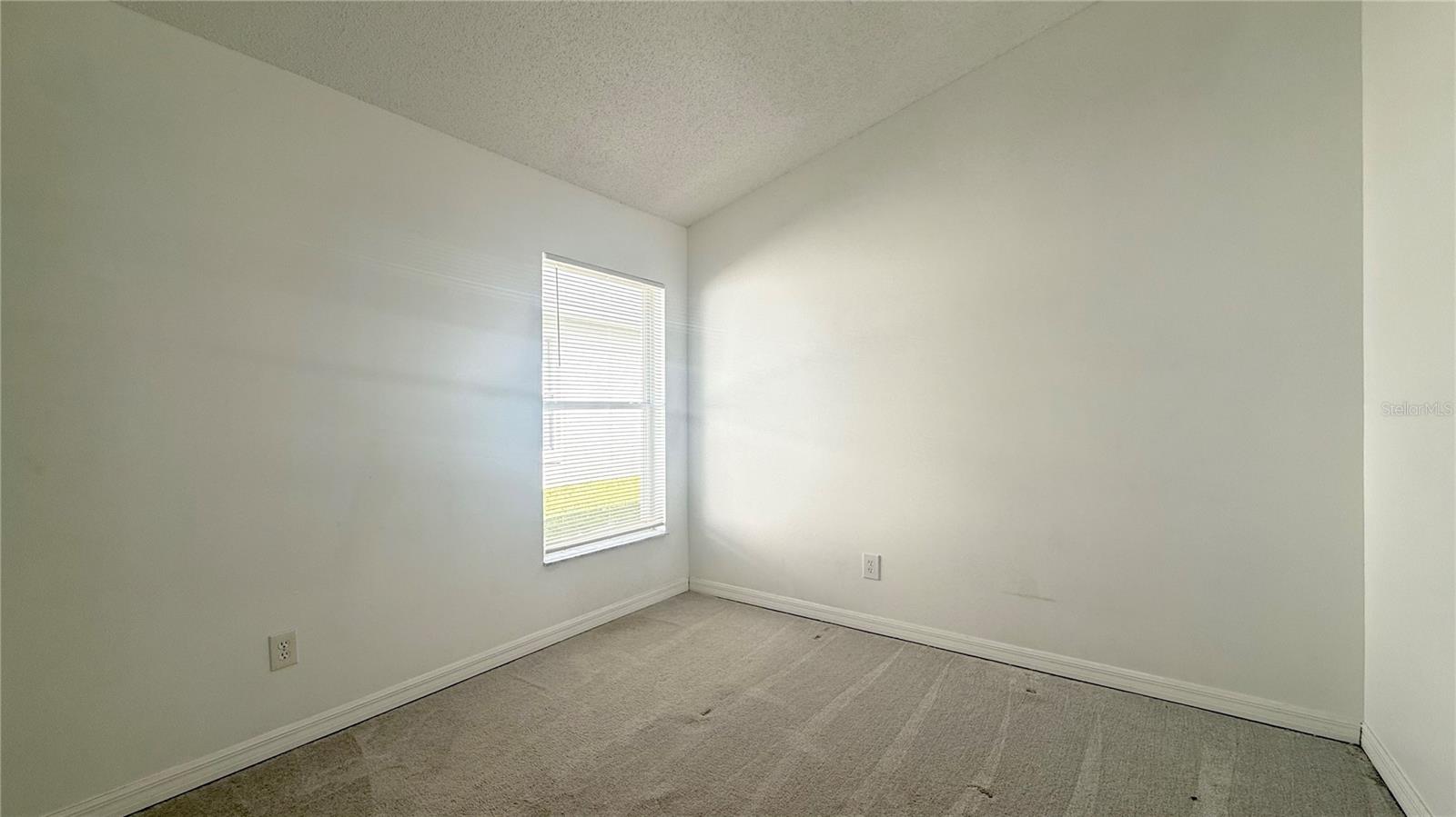 HUNTERS CREEK TR 430A PH 01 - Residential Lease