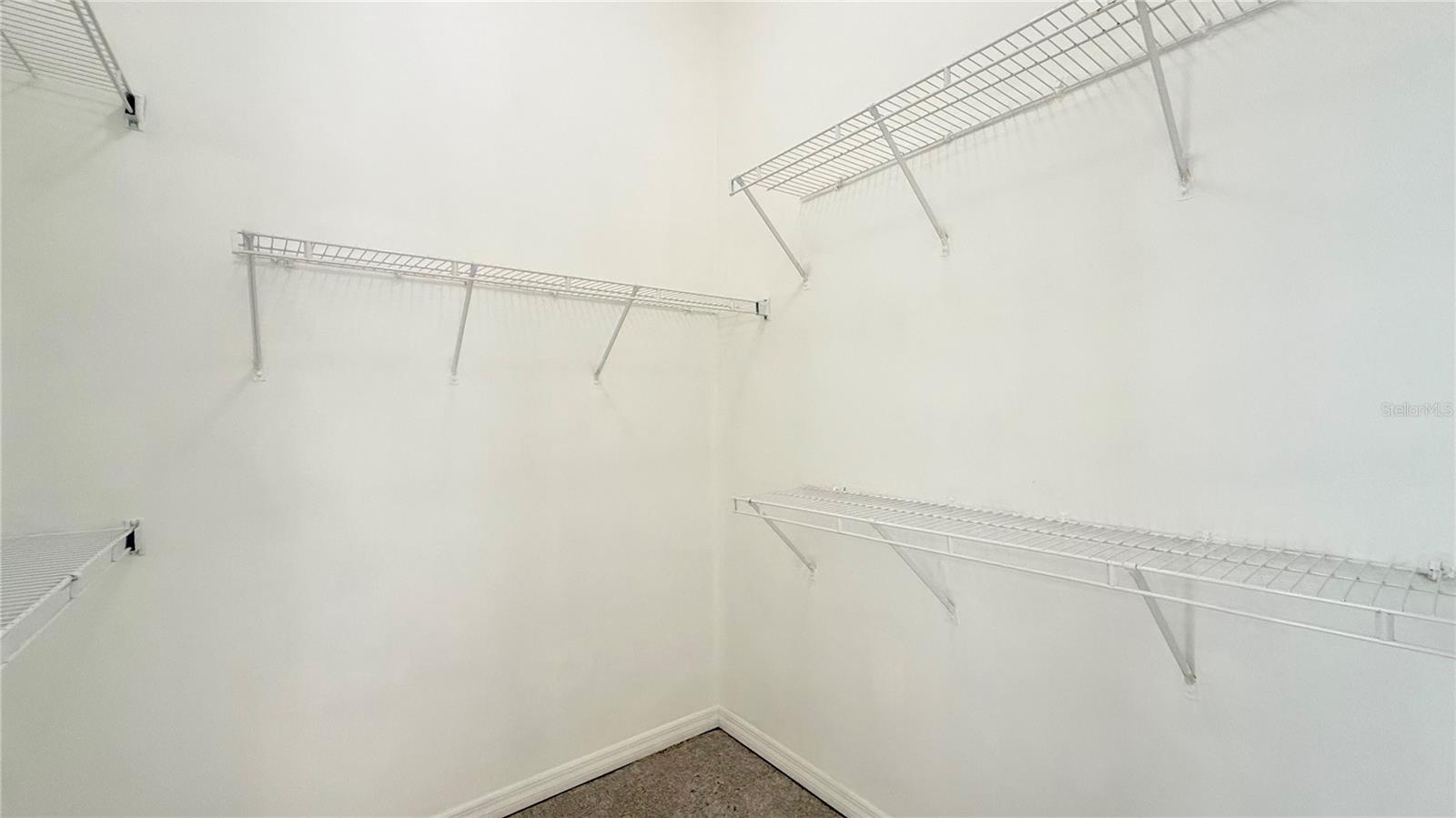 HUNTERS CREEK TR 430A PH 01 - Residential Lease