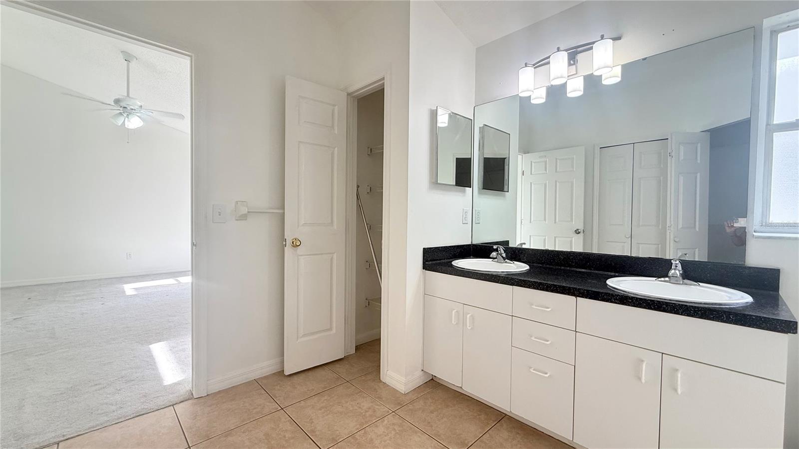 HUNTERS CREEK TR 430A PH 01 - Residential Lease