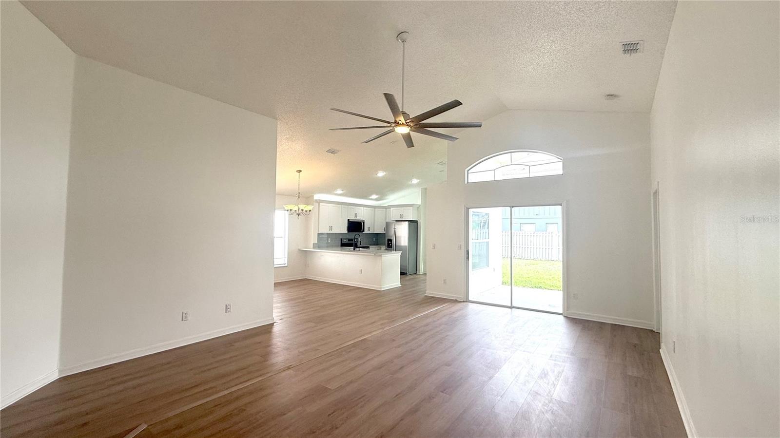 HUNTERS CREEK TR 430A PH 01 - Residential Lease