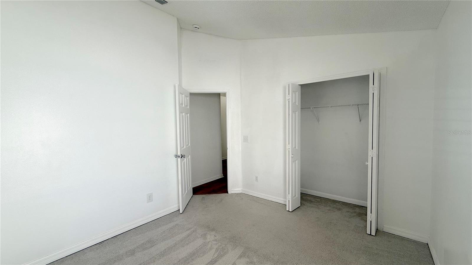 HUNTERS CREEK TR 430A PH 01 - Residential Lease