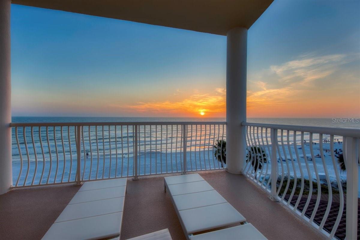 SEA STAR CONDO - Residential