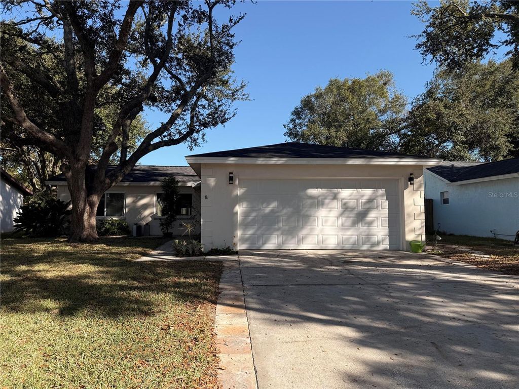 Photo of 1465 Windmoor Drive, Dunedin, FL 34698 (MLS # TB8434358)