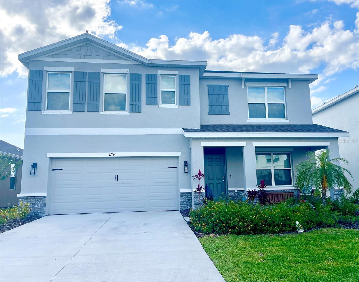 Beautiful single home in Lakewood Ranch! , brand new Bright waterfront in a Great community with wonderful amenities. top-rated school district, situated within the zone for the newly constructed Lake Manatee K-8 School, which will open in August 2025 for grades K 5 and expand to K 8 by August 2026
this home features 5 bedrooms, 3 bathrooms, 2,601 square feet of living space. The open-concept includes a spacious kitchen with stainless steel appliances, a central island, a walk-in pantry , overlooks the living and dining areas and flows outdoors to a covered lanai
The first floor features 1 guest bedroom and full bath, and a flex space/room(wood flooring) for work or for play.
Upstairs a Huge Master bedroom with TWO walk-in closets and ceiling fan + 1 Loft /Bonus upstairs perfect for game/play/media/entertainment/office, and other 3 bedrooms + 3 full bathrooms and a convenient Laundry Room.
Sliding glass doors open to a covered lanai with sizable backyard , overlooking a beautiful fountain and pond fenced for the security . There are 2 car garage +
Solera at Lakewood ranch is an amazing community with state-of-the-art amenities including a luxurious resort-style pool and cabana, two playgrounds. Only a mile from Premier Sports Campus, a large multi-purpose facility that hosts recreational leagues ,including soccer, lacrosse and other amateur sports..
few mins to all kinds of shoppings, dining,top sports centers downtown of Lakewood Ranch. , parks and preserves The new Lakewood ranch library and Premier Sports Complex are just on front of the community.Costco and UTC Mall are just a 15-minute drive
Rent includes HOA fees, lawncare maintenance,