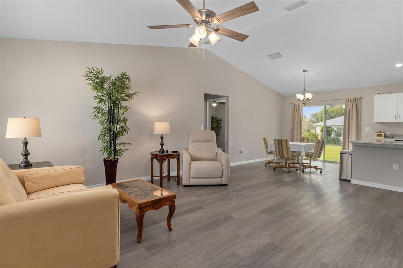 CITRUS SPGS UNIT 11 - Residential