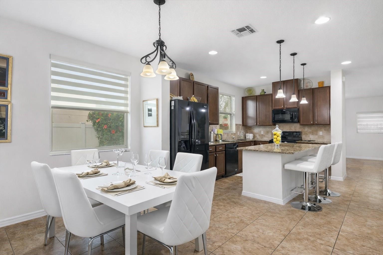 NOVA POINTE PH 1 - Residential